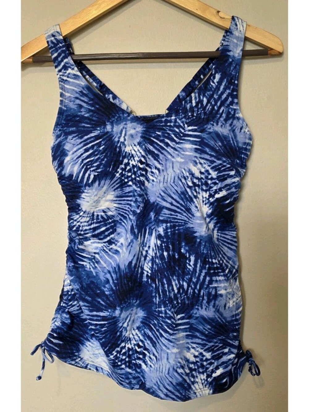 Lands' End Tankini Top Women's Size 4 Blue Tie Dye Swimsuit Swim Underwire Top